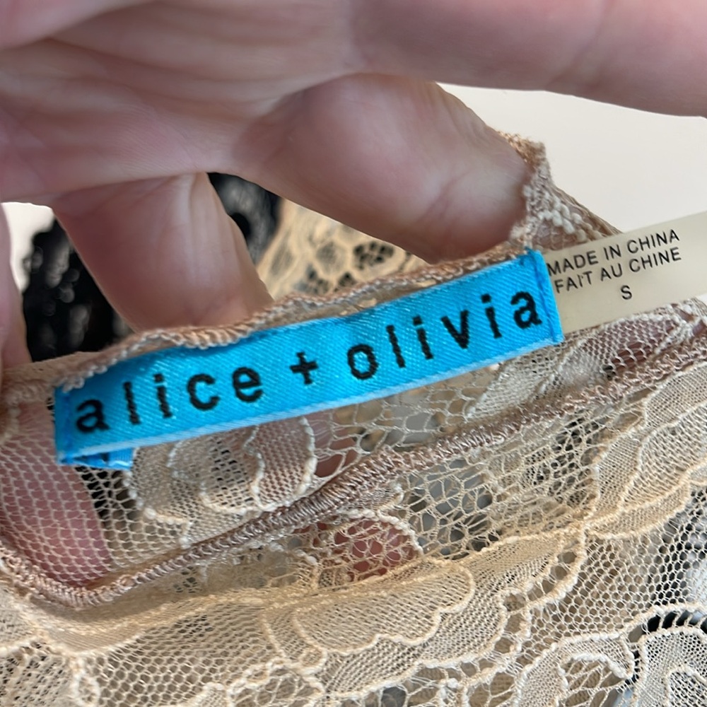 Alice and Olivia sleeveless blouse - Picture 5 of 7
